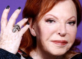 Les obsèques de la chanteuse Régine : l’adieu des stars à la « Reine de la nuit » Les obsèques de la chanteuse Régine : l'adieu des stars à la "Reine de la nuit"