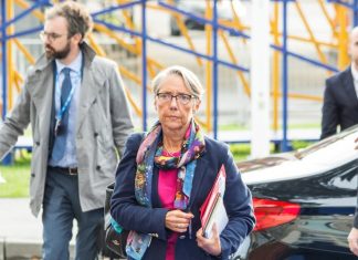 Officiel : Élisabeth Borne succède à Jean Castex à Matignon Officiel : Élisabeth Borne succède à Jean Castex à Matignon