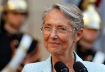 Élisabeth Borne a remis sa démission à Macron, qui l’a refusée Élisabeth Borne a remis sa démission à Macron, qui l'a refusée