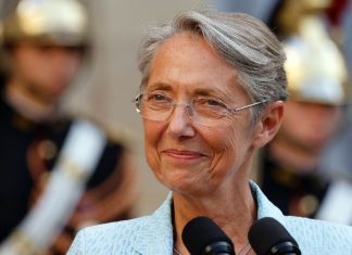 Élisabeth Borne a remis sa démission à Macron, qui l’a refusée Élisabeth Borne a remis sa démission à Macron, qui l'a refusée