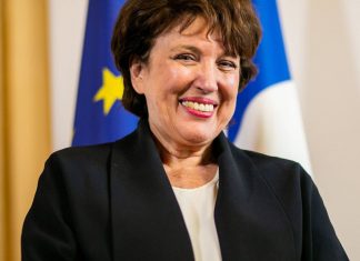 L’ancienne ministre Roselyne Bachelot va faire son retour dans «Les Grosses Têtes» L'ancienne ministre Roselyne Bachelot va faire son retour dans «Les Grosses Têtes»