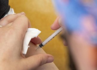 Dose de rappel COVID : Quatrième dose élargie aux personnes à risque et aux femmes enceintes Dose de rappel COVID : Quatrième dose élargie aux personnes à risque et aux femmes enceintes