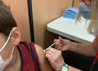 Les sages-femmes peuvent désormais vacciner (presque) tous mineurs Les sages-femmes peuvent désormais vacciner (presque) tous mineurs