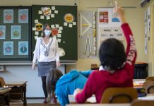 Ille-et-Vilaine : Une enseignante agressée à coups de béquilles par un écolier de 10 ans Ille-et-Vilaine : Une enseignante agressée à coups de béquilles par un écolier de 10 ans