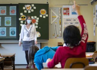 Ille-et-Vilaine : Une enseignante agressée à coups de béquilles par un écolier de 10 ans Ille-et-Vilaine : Une enseignante agressée à coups de béquilles par un écolier de 10 ans