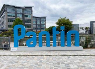 La ville de Pantin change de nom et devient Pantine pour soutenir l’égalité femmes-hommes La ville de Pantin change de nom et devient Pantine pour soutenir l'égalité femmes-hommes