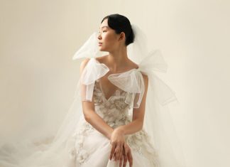 ELIE SAAB dévoile sa première collection de robes de mariée à la Barcelona Bridal Fashion Week ELIE SAAB dévoile sa première collection de robes de mariée à la Barcelona Bridal Fashion Week