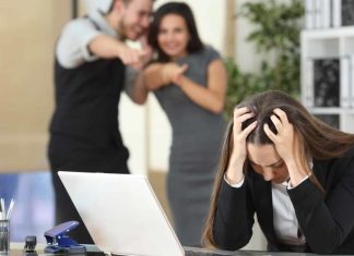 Conflit de perceptions : Employeurs et employés français divergent sur les bureaux et les avantages sociaux, selon une étude Conflit de perceptions : Employeurs et employés français divergent sur les bureaux et les avantages sociaux, selon une étude