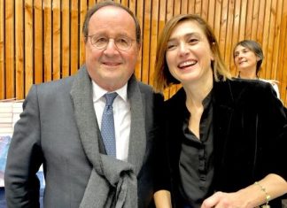 PHOTOS: Julie Gayet éblouit avec sa nouvelle coupe de cheveux très courts, et François Hollande est conquis ! PHOTOS: Julie Gayet éblouit avec sa nouvelle coupe de cheveux très courts, et François Hollande est conquis !