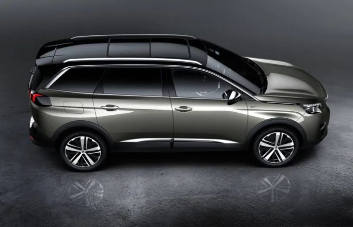 quels sont les trois meilleurs véhicules pour une famille de six personnes avec un budget limité ?