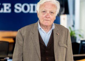 Élie Barnavi appelle à mettre fin à la guerre à Gaza "Un scandale politique absolu": pour l'ex-ambassadeur d'Israël Élie Barnavi, "il faut que la guerre à Gaza cesse"