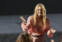 Festival Lumière : Vanessa Paradis Éblouissante et Hommages Émotionnels Festival Lumière : Vanessa Paradis Éblouissante et Hommages Émotionnels