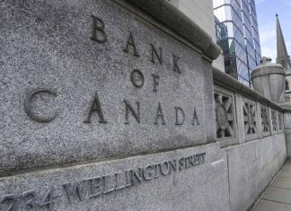 La Banque du Canada réduit son taux directeur en réponse à la baisse de l’inflation La Banque du Canada réduit son taux directeur en réponse à la baisse de l'inflation