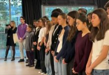 Minute de Silence Aujourd’hui : Un Acte de Solidarité et de Mémoire Minute de Silence Aujourd'hui : Un Acte de Solidarité et de Mémoire