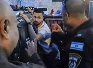 Incident diplomatique : Israël arrête puis relâche deux gendarmes français La police israélienne a-t-elle le droit d’arrêter des gendarmes dans une église française à Jérusalem ?