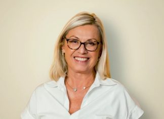 LVMH : La DRH Chantal Gaemperle suspendue en vue de son licenciement LVMH : La DRH Chantal Gaemperle suspendue en vue de son licenciement