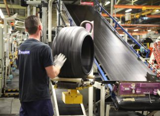 Michelin ferme deux usines en France, 1.254 emplois menacés Michelin ferme deux usines en France, 1.254 emplois menacés