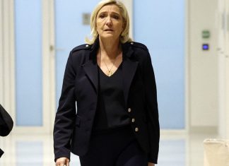 Procès du RN : Gérald Darmanin soutient Marine Le Pen en dénonçant une « justice politique » Procès du RN : Gérald Darmanin soutient Marine Le Pen en dénonçant une « justice politique »