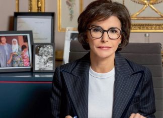 Rachida Dati tranche sur l’affinage de jambons dans la cathédrale de Saint-Flour Rachida Dati tranche sur l'affinage de jambons dans la cathédrale de Saint-Flour