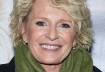 Sophie Davant : le jour du secret dévoilé "C’en est trop pour elle" : ce jour où Sophie Davant a révélé un lourd secret à Sylvie Vartan