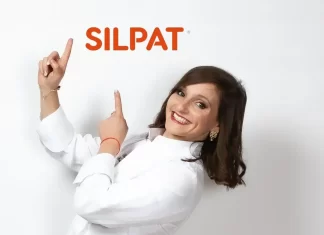 Noémie Honiat : la veste qui ne ferme plus cache un heureux secret "La veste ne ferme plus", Noémie Honiat annonce être enceinte de son troisième enfant